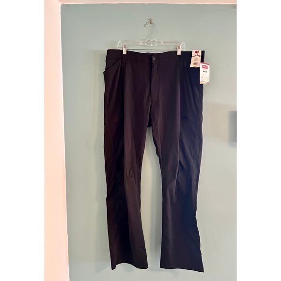 Men's Straight Fit Wrangler Performance Zip Cargo Pants - Picture 1 of 6